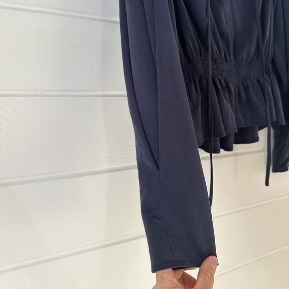 REBECCA TAYLOR Slit V-Neck Navy Long Sleeve Blouse Flattering Romantic Ruffles - Picture 9 of 13